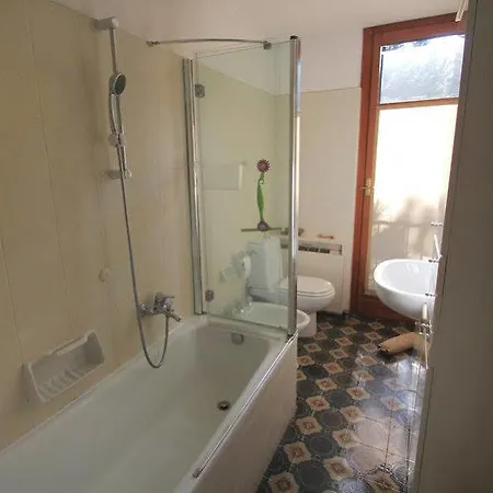 Residenza Del Pascia - Camphora Apartment Oggebbio